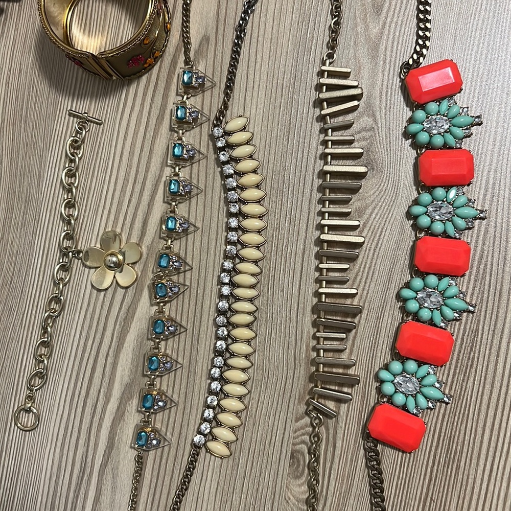 Lot of 4 necklaces & 2 bracelets! Bauble bar, Marc Jacobs, Jcrew, BR!